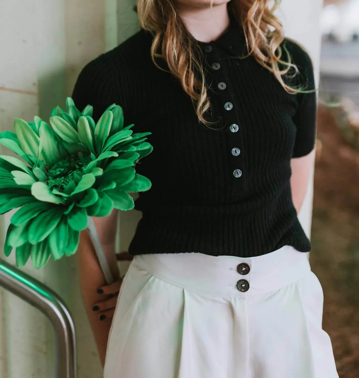 Molly Collared Short Sleeves Top