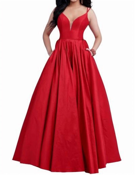 Taft-Ballkleid
