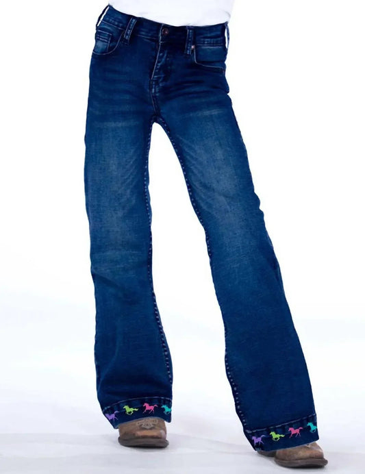 Mädchen Reiten Schnelle Hosenjeans