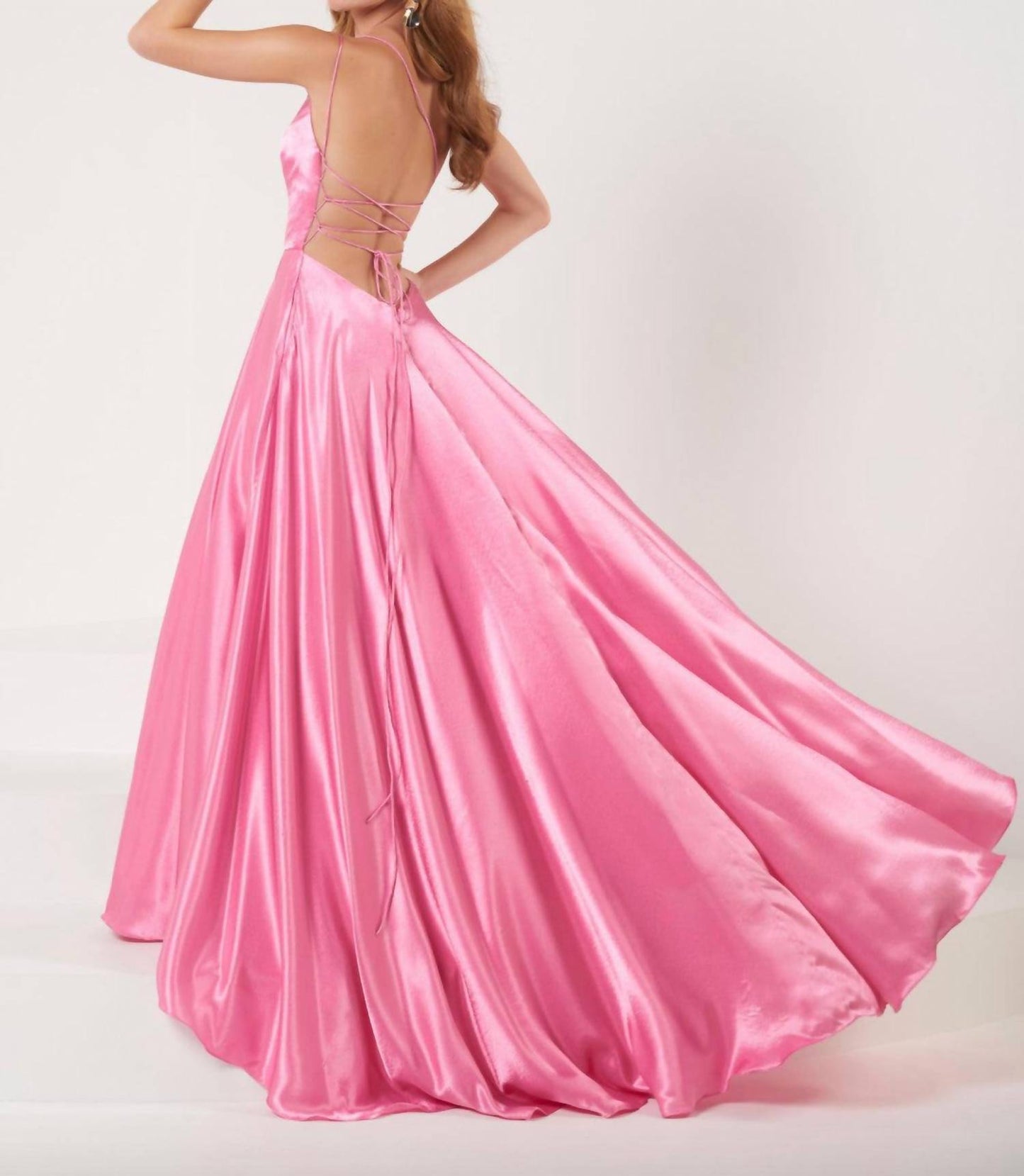 Asymmetrisches A-Linien-Kleid