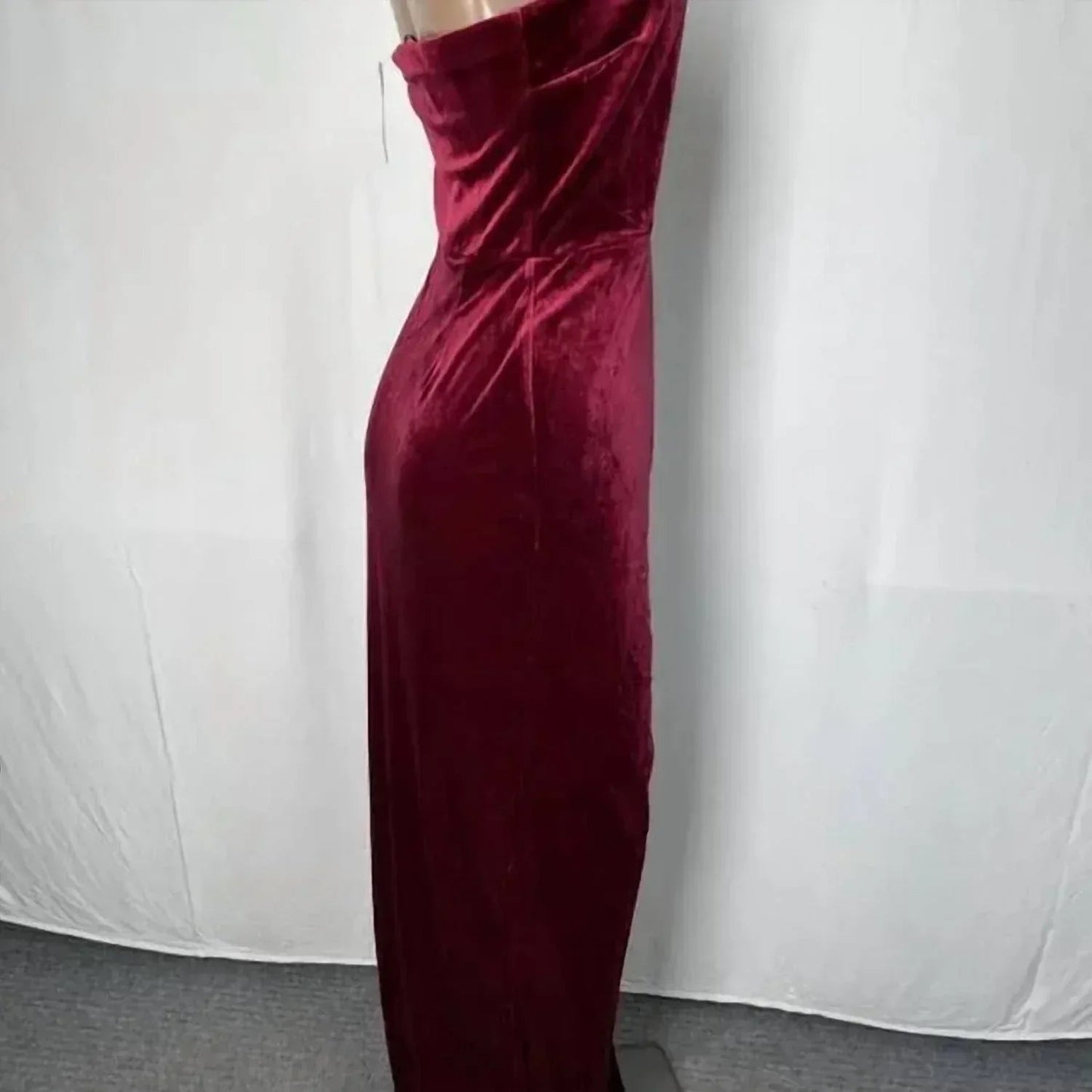 Damen Maxikleid Luella aus Samt, trägerlos