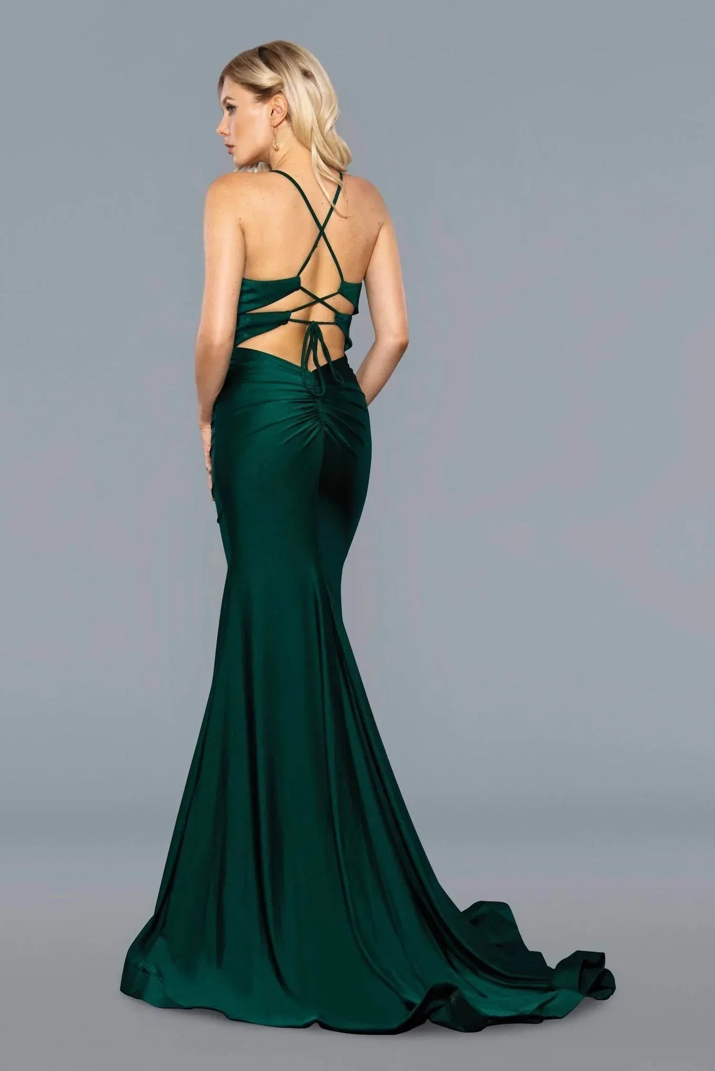 Langes, figurbetontes Ballkleid