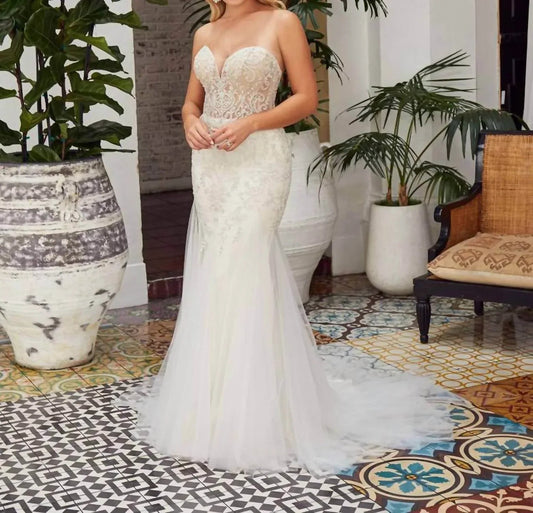 Amanda Wedding Gown
