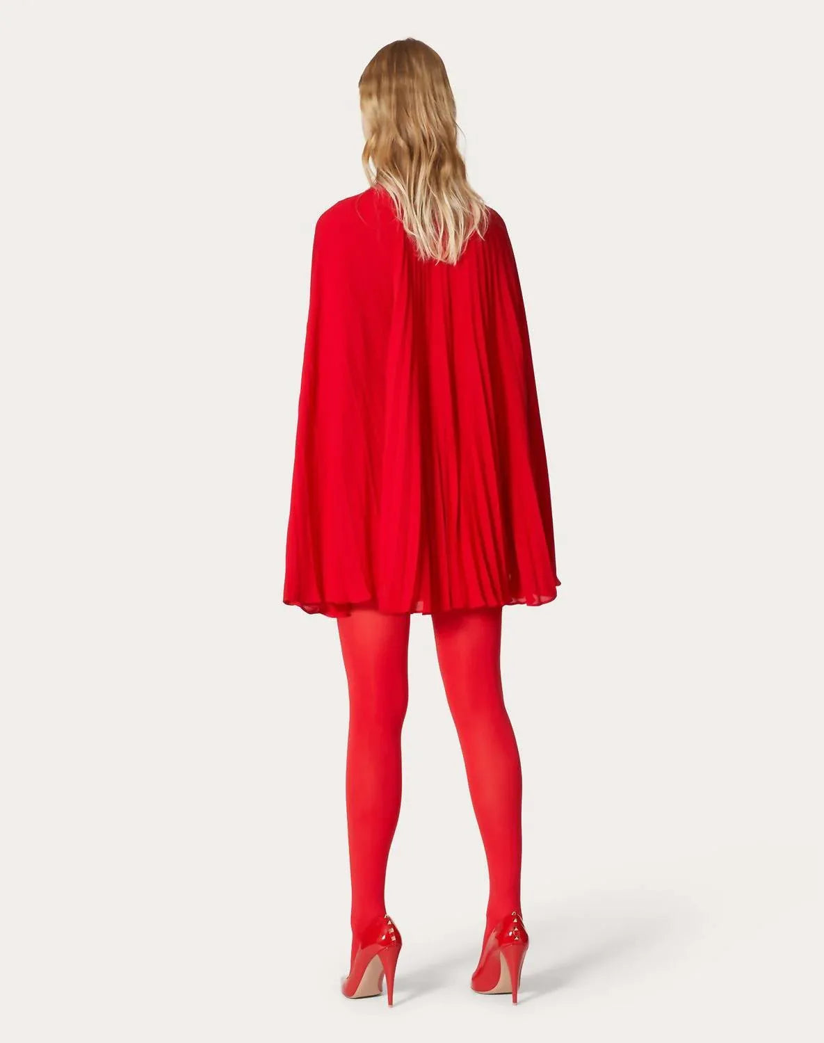 Zweilagiges Faltenkleid