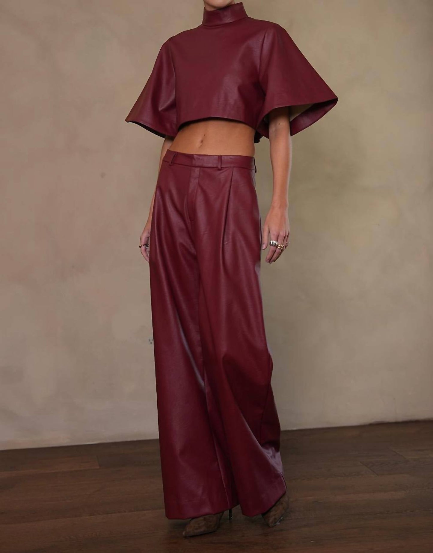 Mara Kunstleder Top