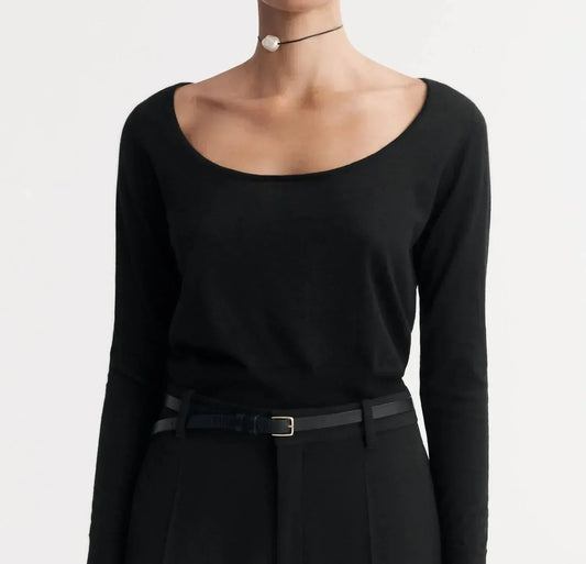 Featherlight O-neck Sweater
