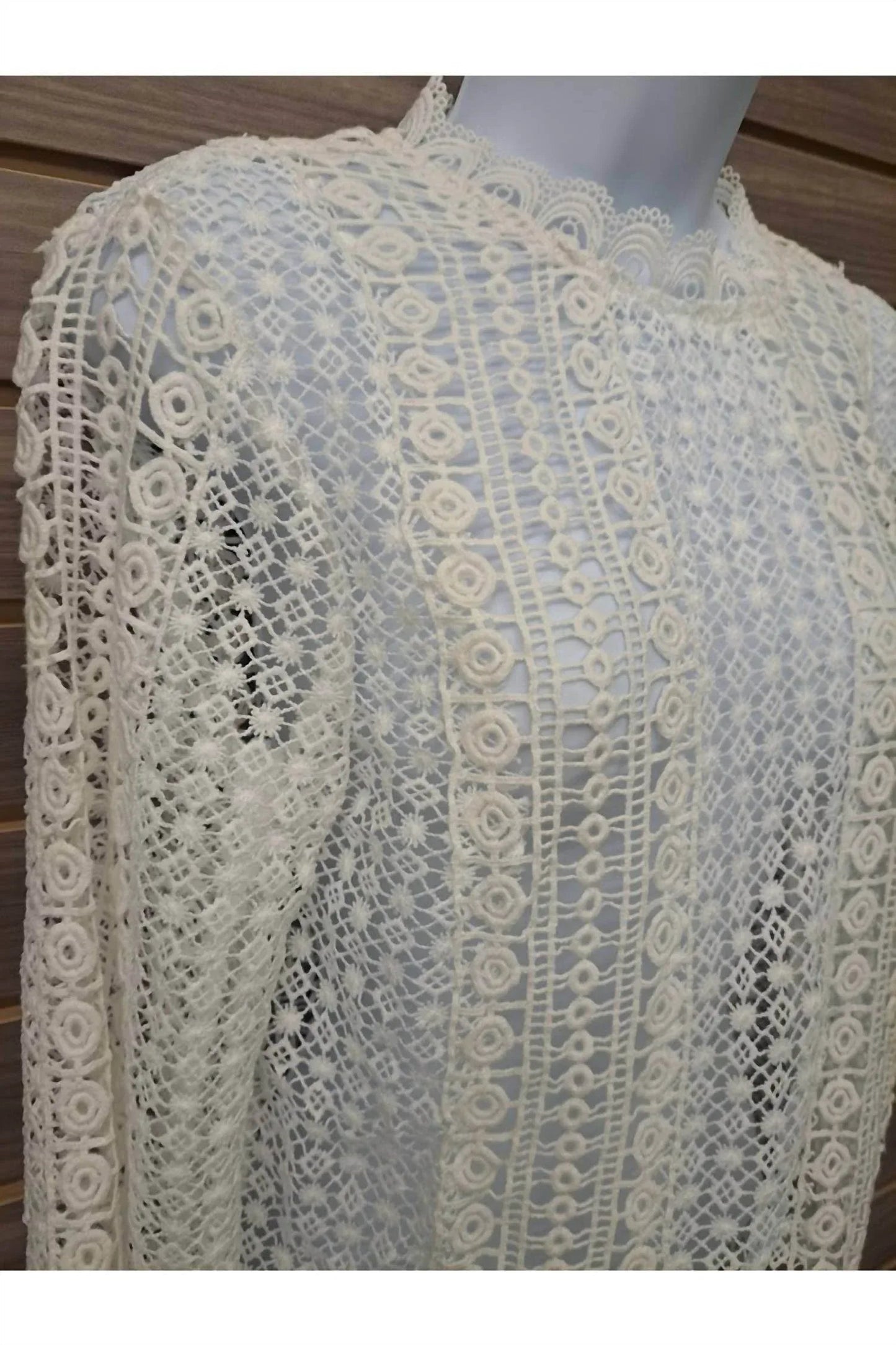 Women's All Over See Thru Lace 1 Button Back