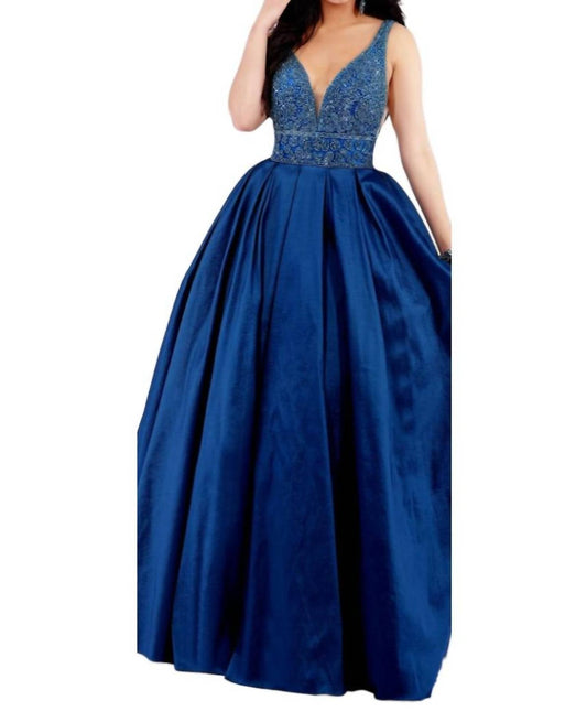 Ballkleid aus Stretch-Taft