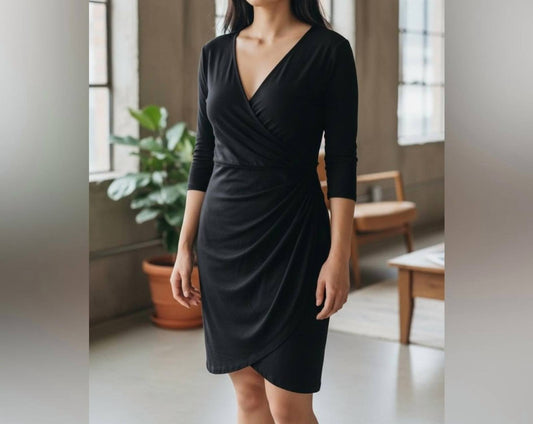 Chic Flattering Fit Dress
