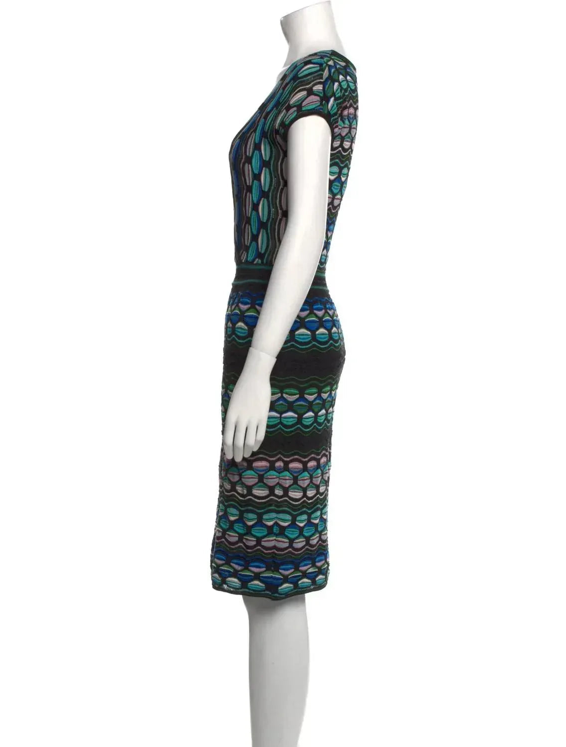 Baumwollkleid mit V-Ausschnitt