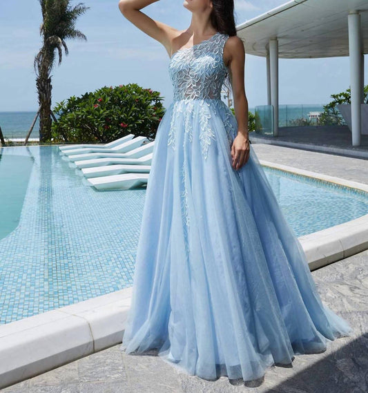 Idirs Gown