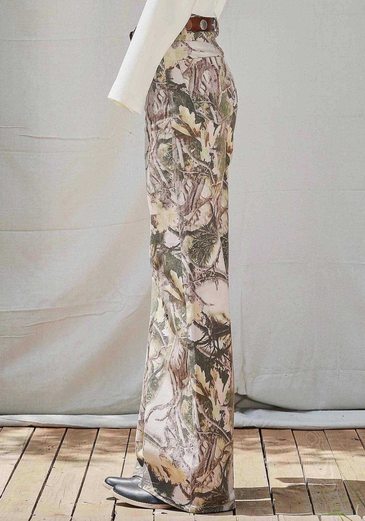High-Rise-Jeans mit weitem Bein