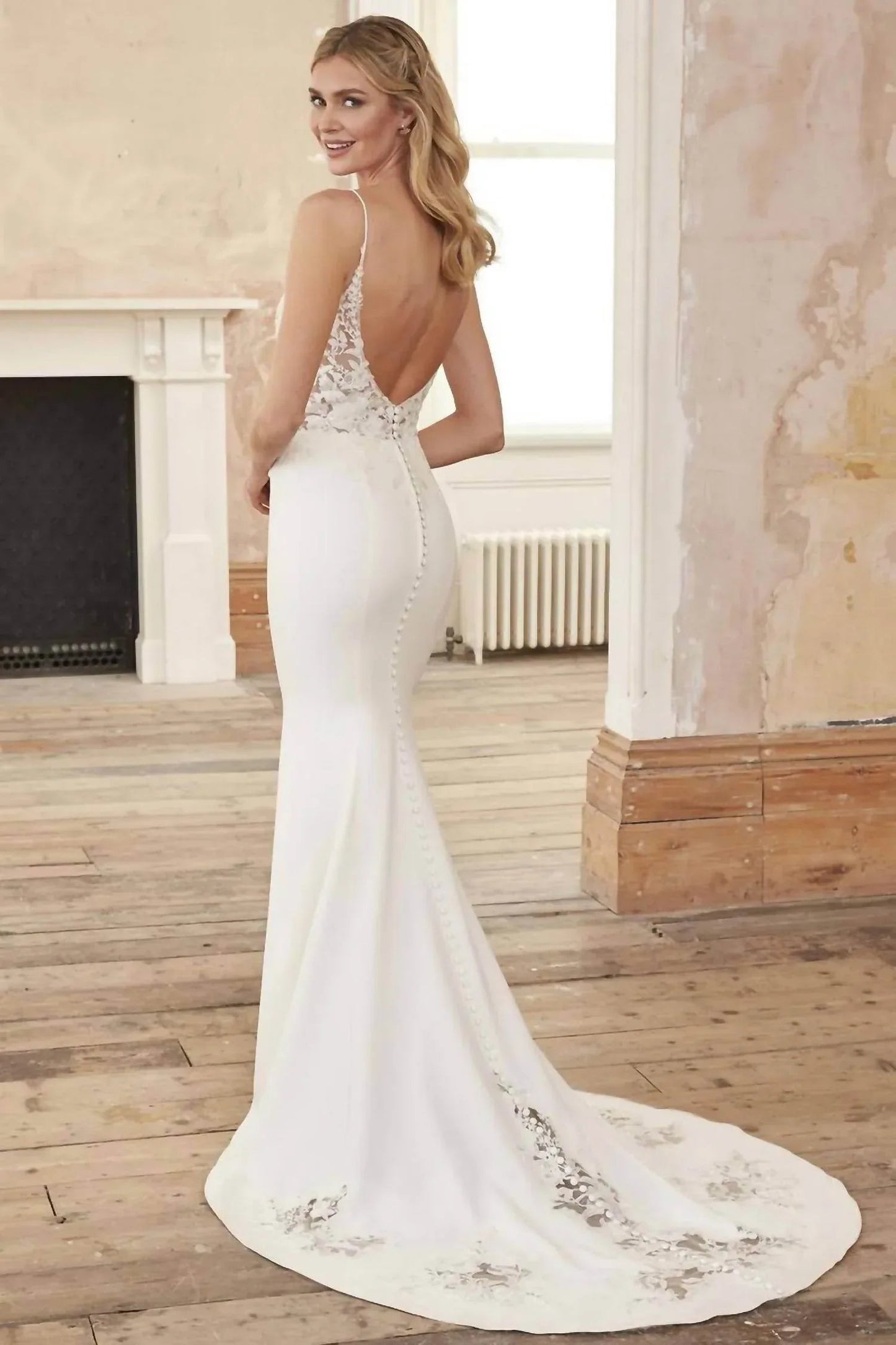 Sleeveless Wedding Gown