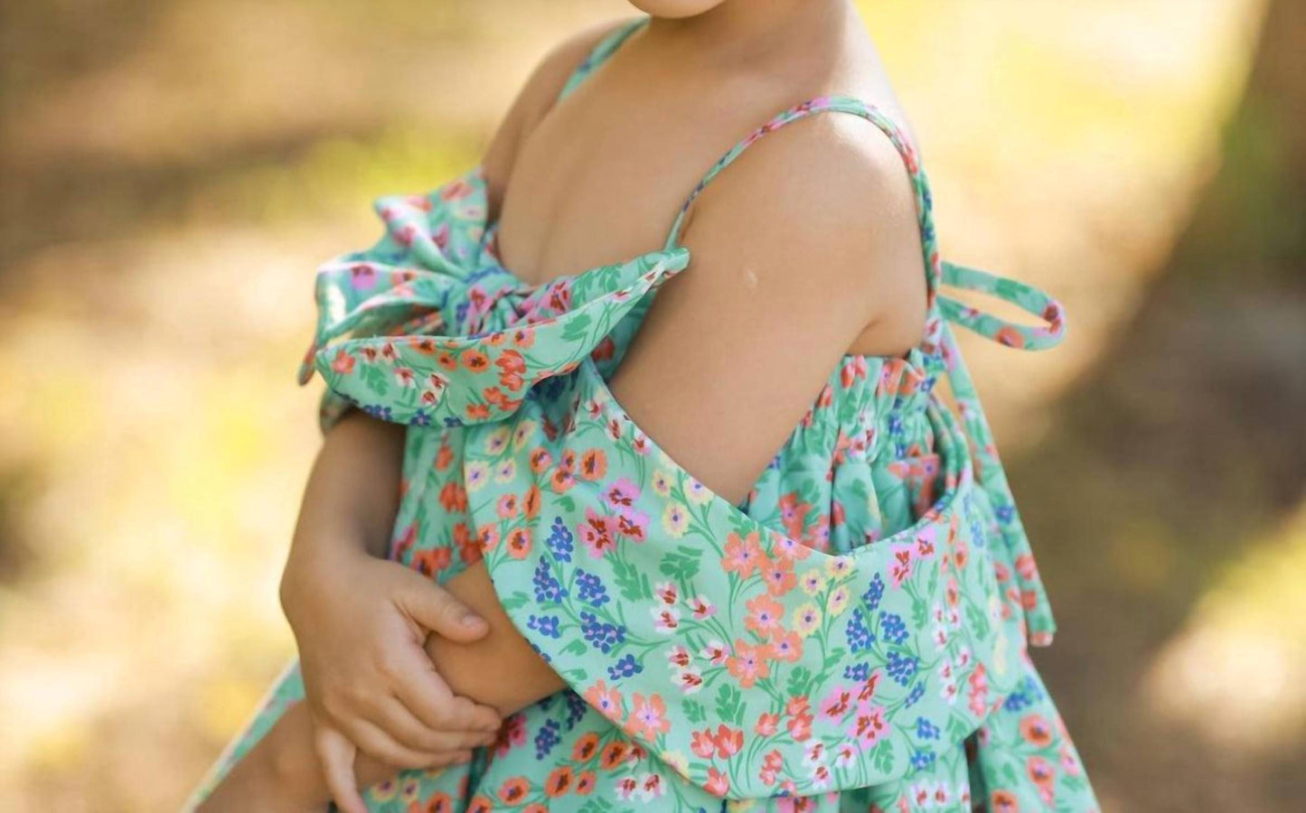 Maxene schulterfreies oder Neckholder-Kleid