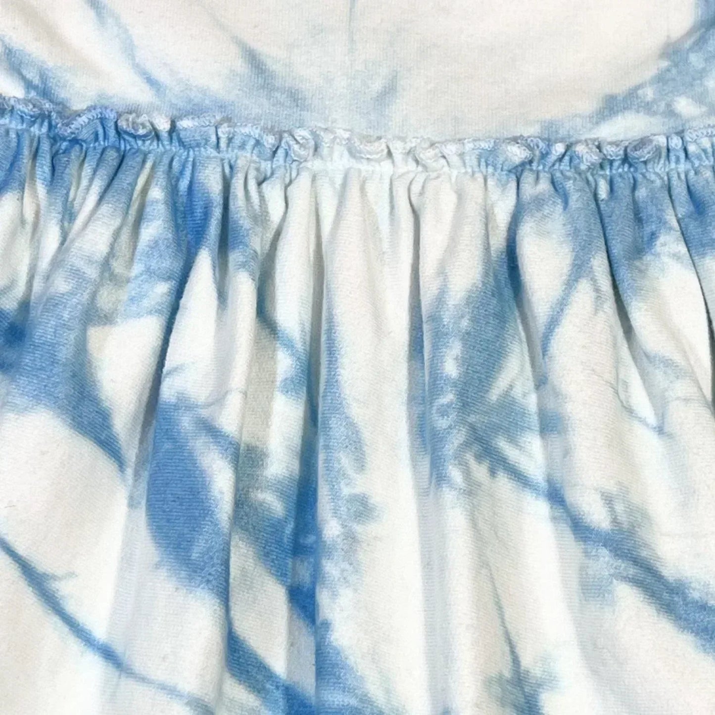 Mädchen-Babydoll-Kleid mit Batikmuster