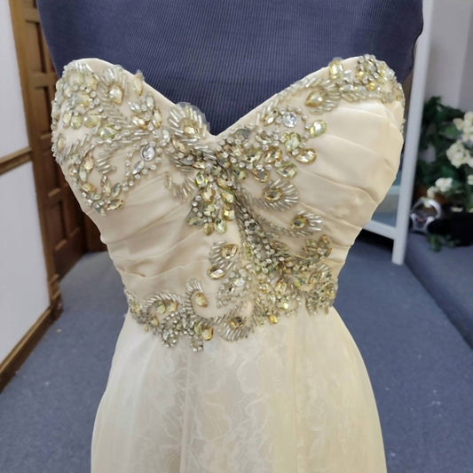 Women's Strapless Flowy Dress