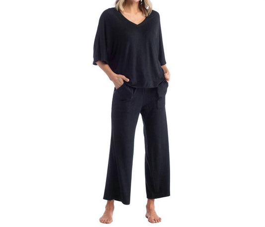 Dream Relaxed V-neck with Capri Lounge Set