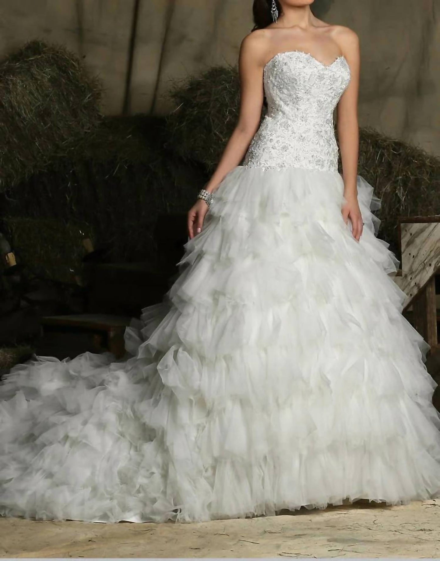 Trägerloses Tüll-Brautkleid