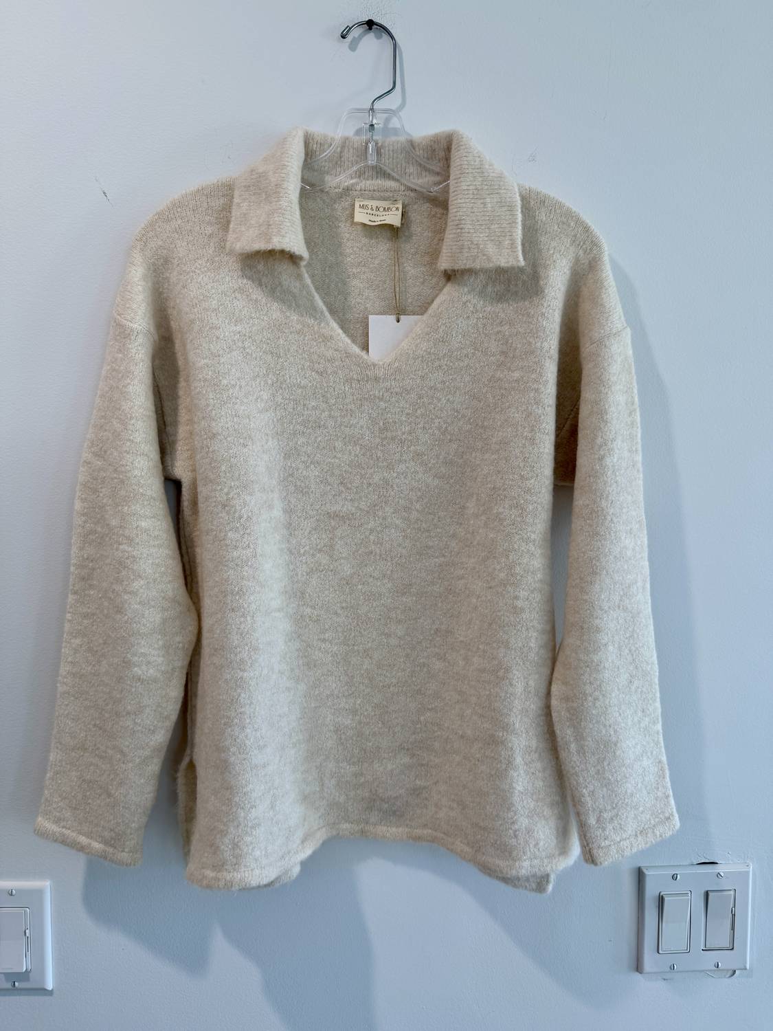 Damen-Strickpullover „Llanes“ mit V-Ausschnitt und Kragen