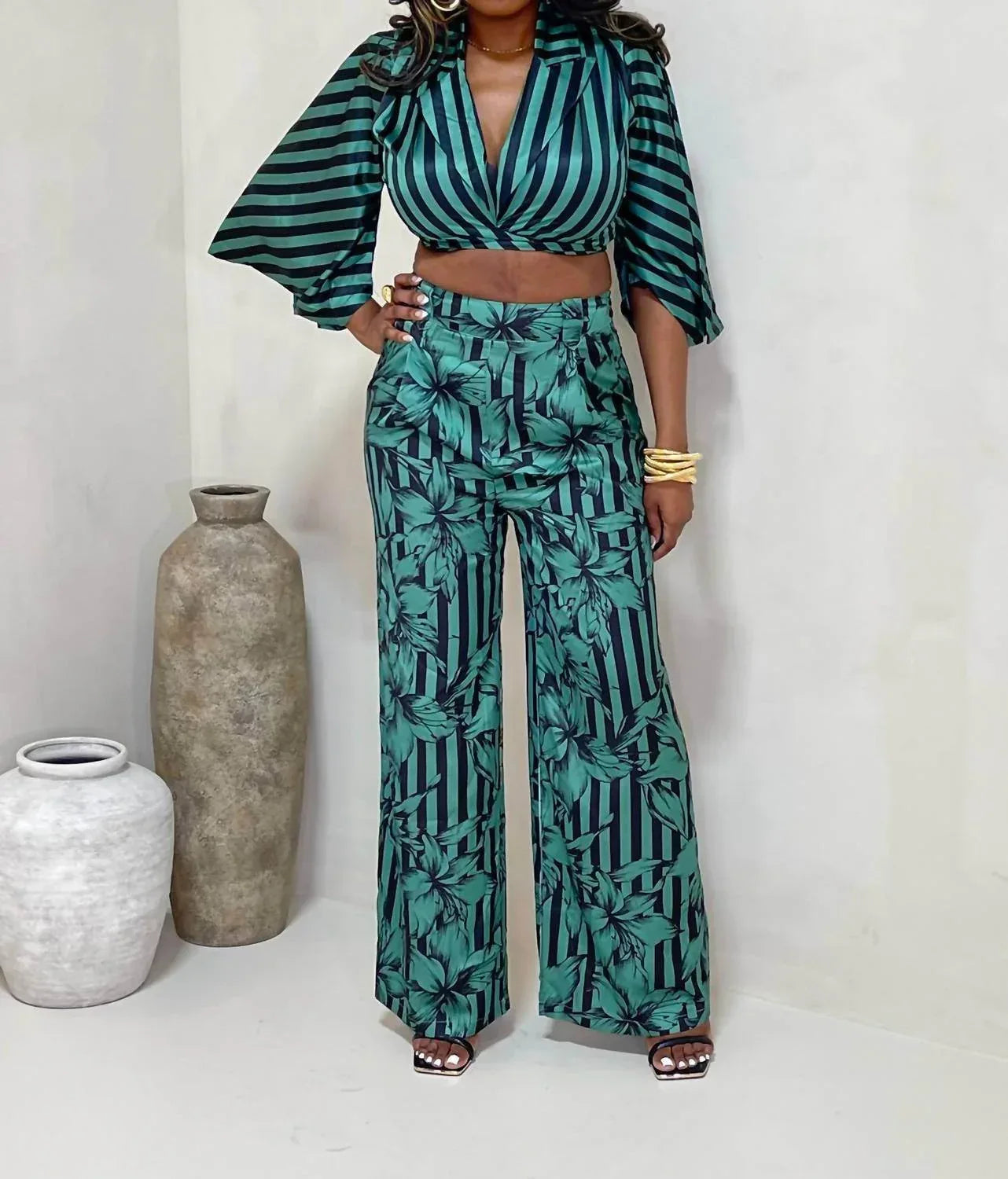 Lovely One Satin-Streifen-Hosen-Set