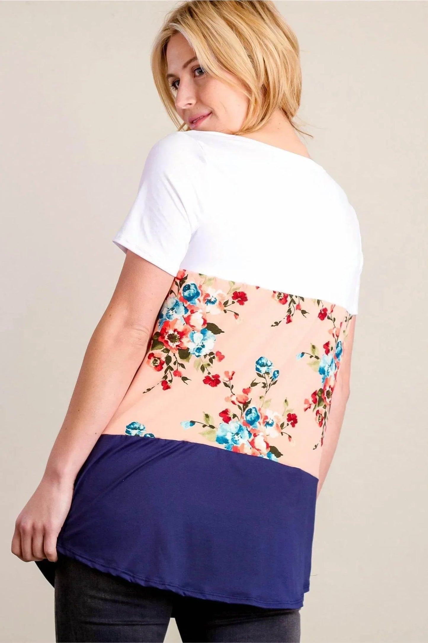 Geblümtes Langarmshirt mit Farbblock-Design