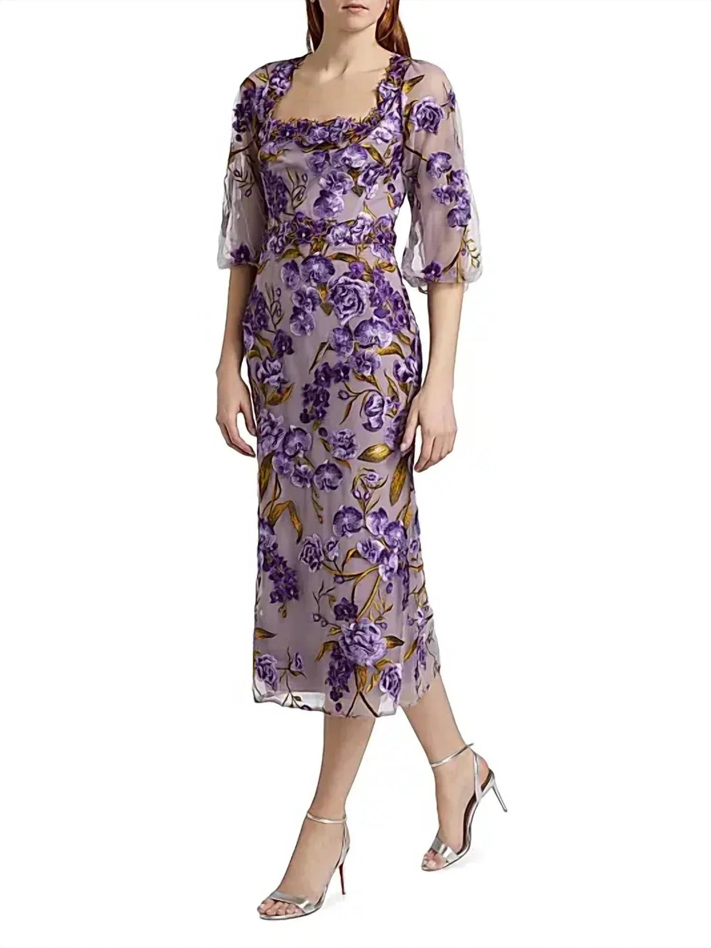 Cocktailkleid aus besticktem Tüll mit Orchideen- und Rosenmotiv