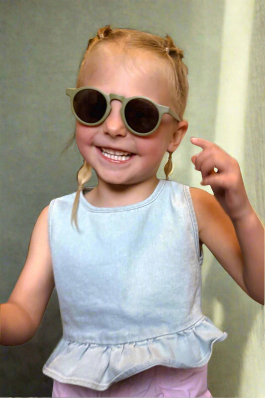 Abgerundete Matcha-Sonnenbrille für Mädchen