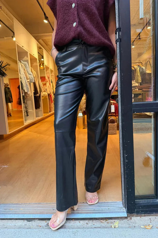 Damenhose Asha aus Kunstleder