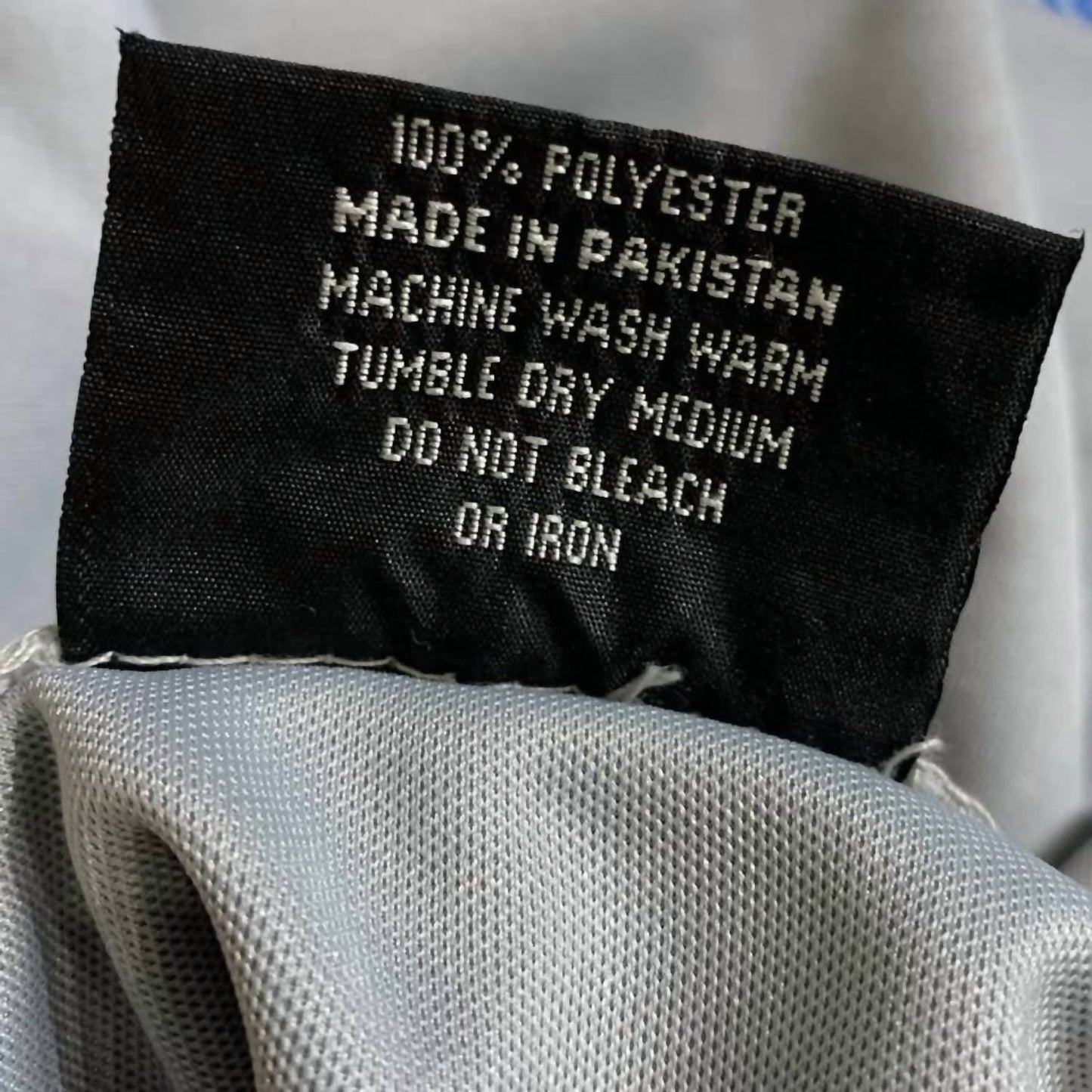 Ärmelloses Baseball-Trikot mit Knopfleiste