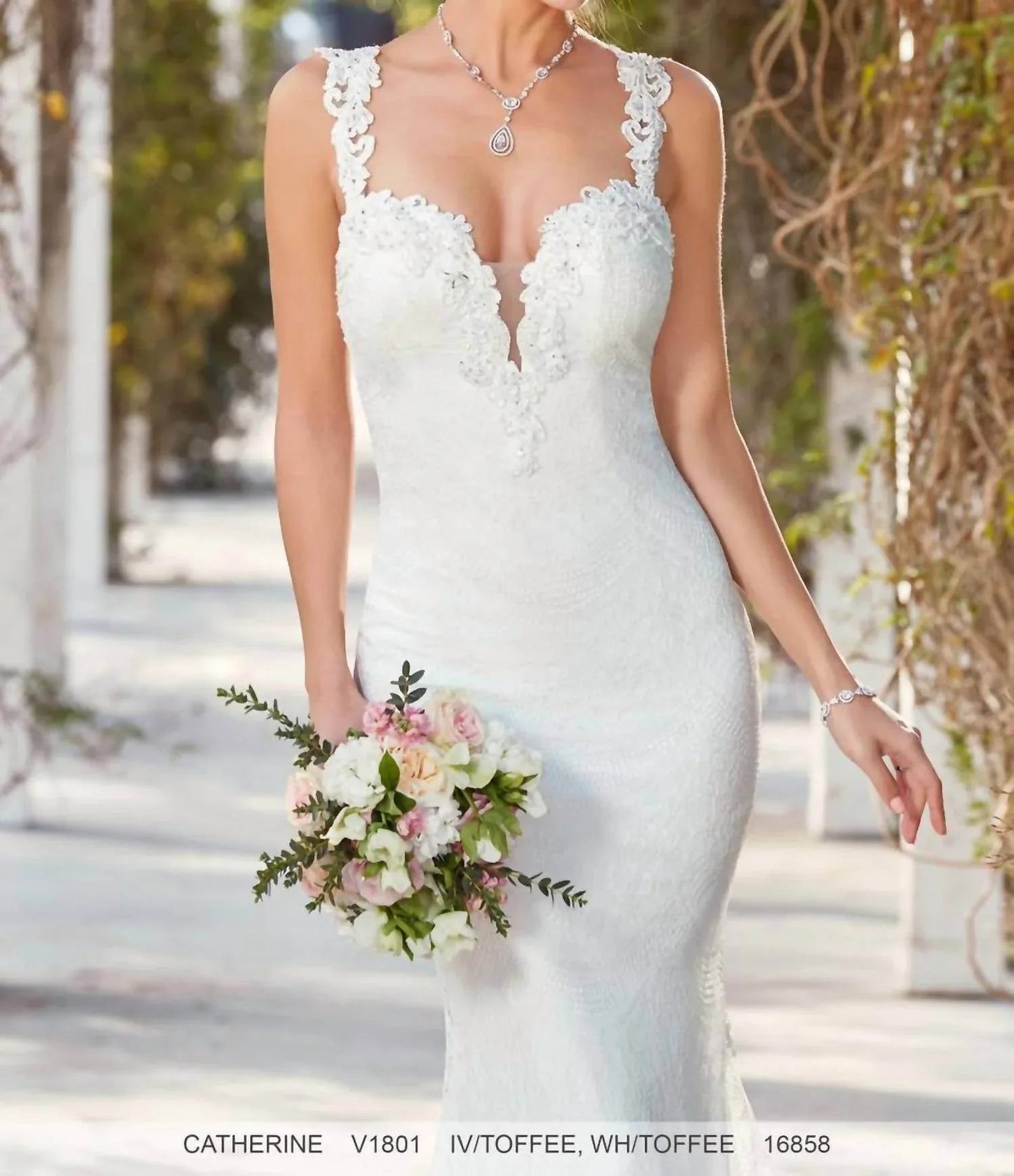 Hochzeitskleid Catherine mit Netzeinsätzen