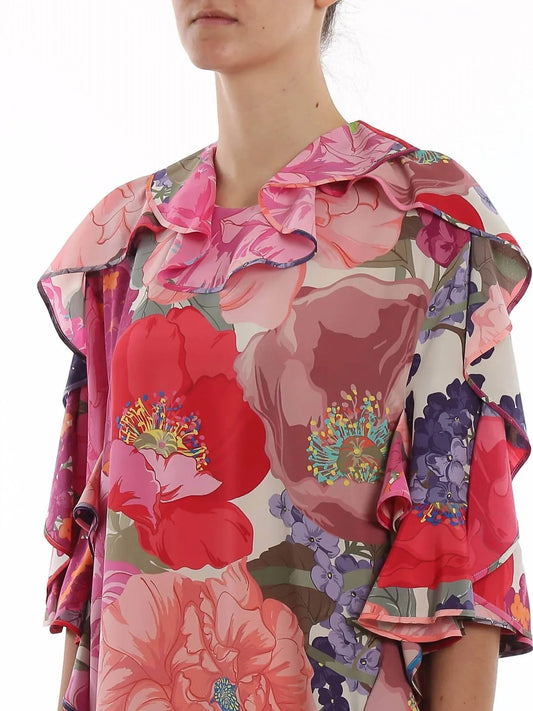 Blumiges Seidenkleid mit Volants