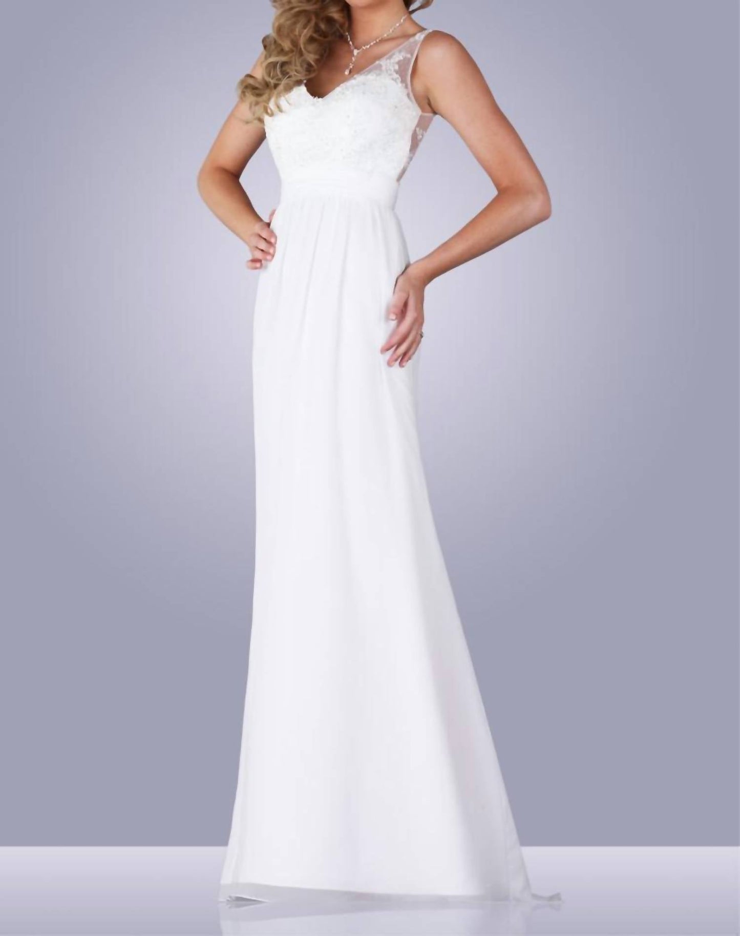 Ein A-Linien-Kleid aus Spitze und Chiffon