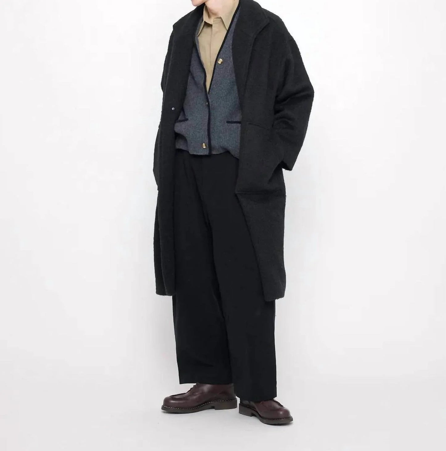 V-neck Pockets Trimmed Cardigan