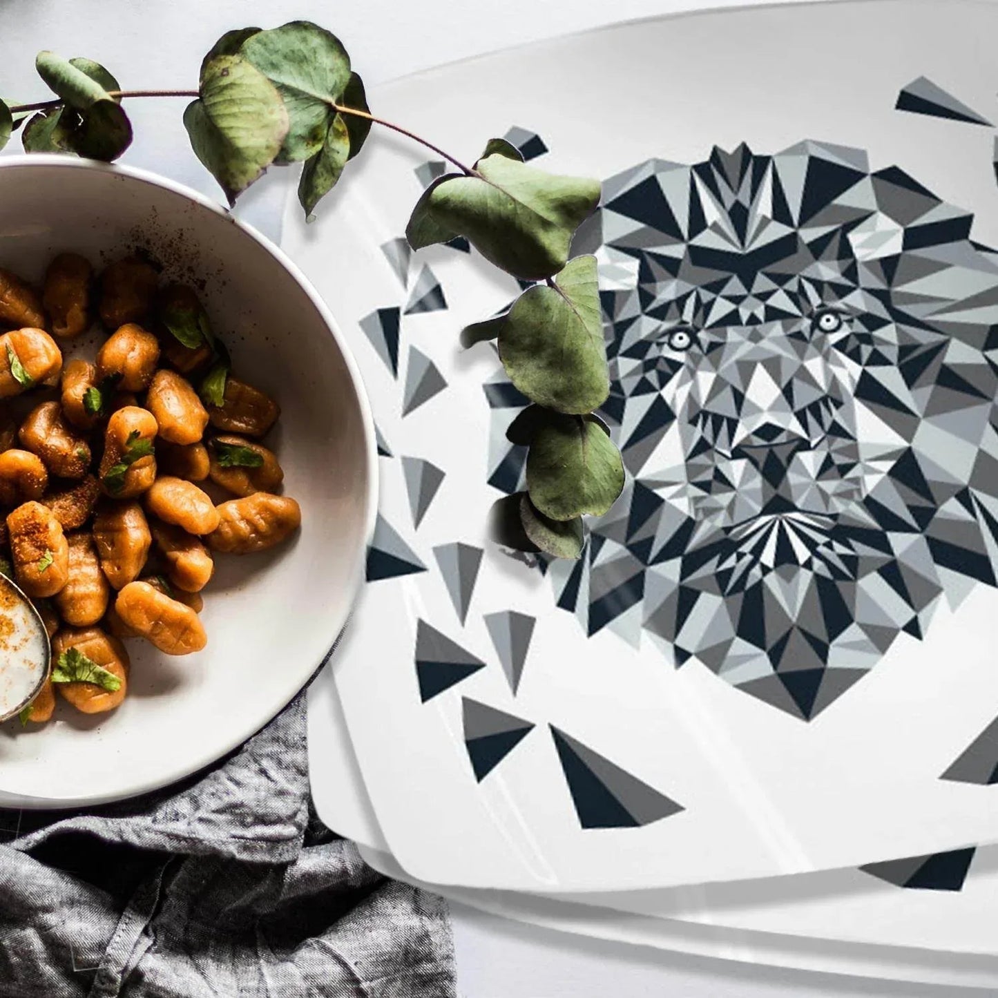 Leonid Geometric Porcelain Plate Set