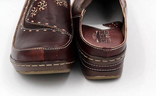 Women's Chino Leather Clogs