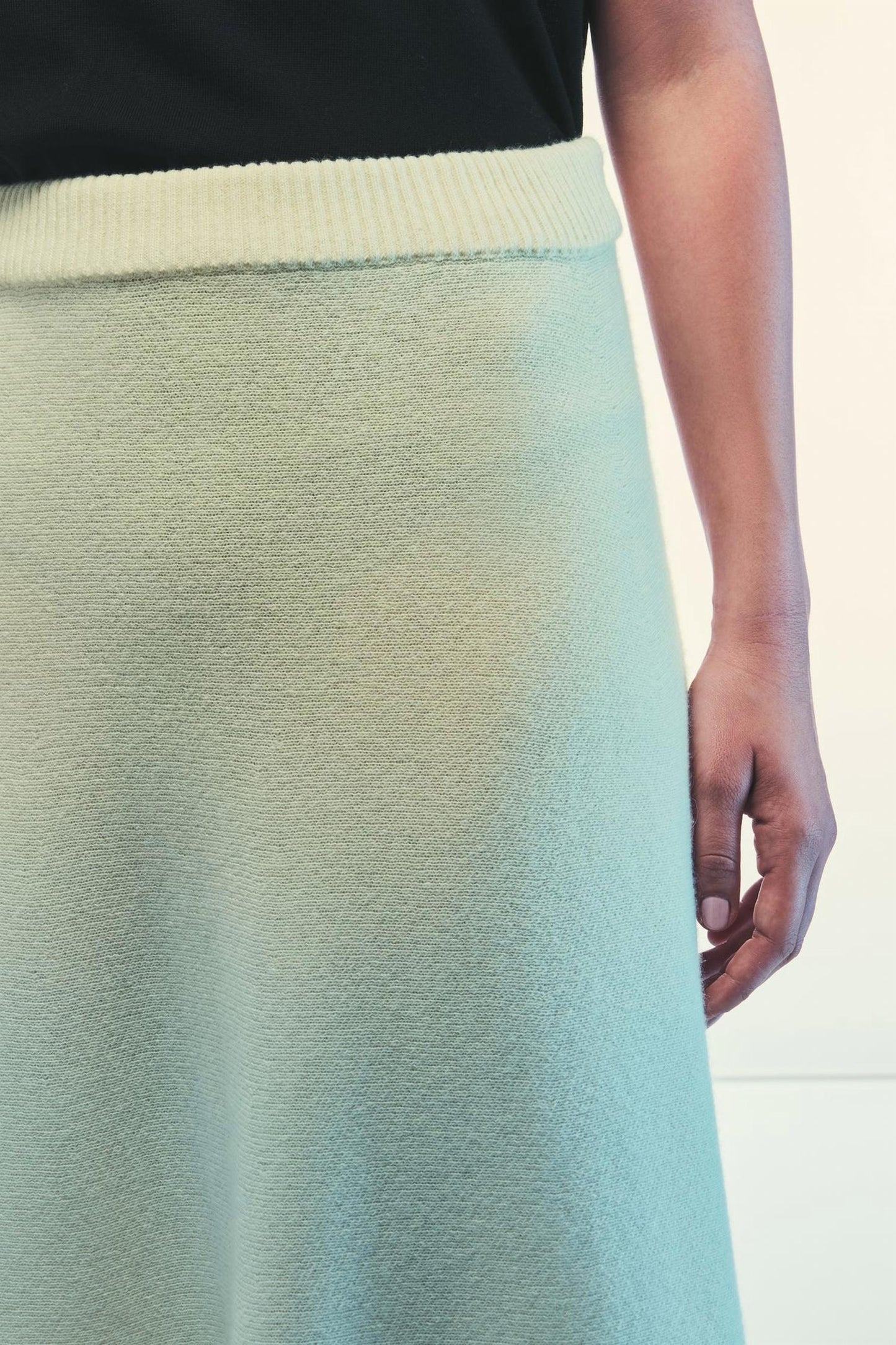Leandra Midi Skirt