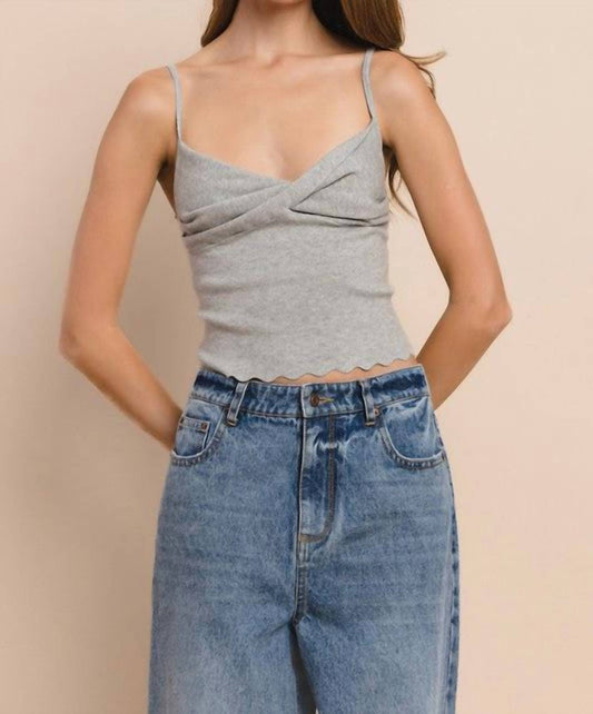 Top mit Dreh-Detail