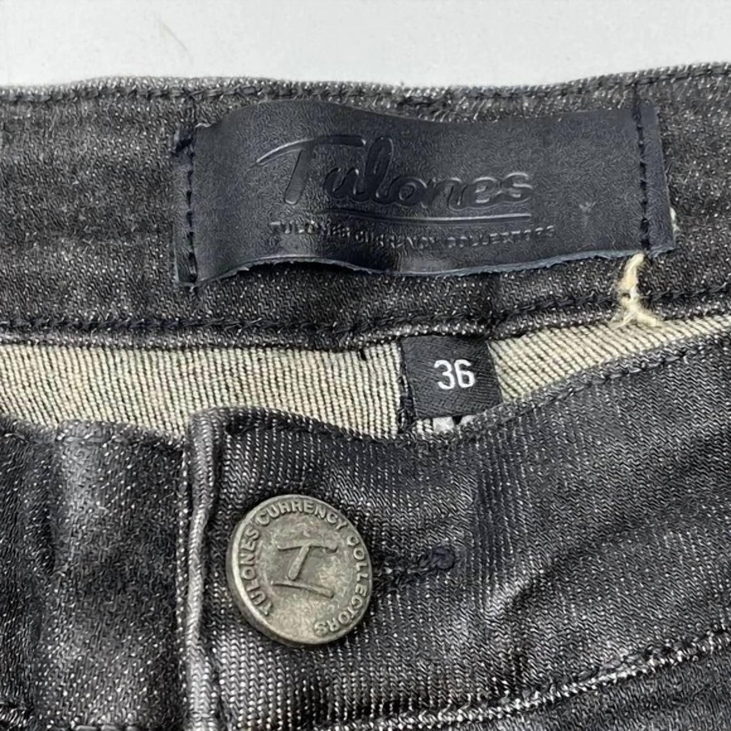 Herren Euro Distressed Denim Skinny Jeans