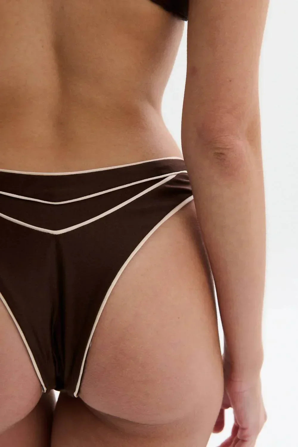 Amanecer High-Cut Cheeky Bikinihose