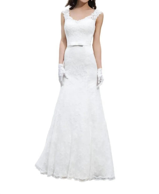 Spitzenkleid in A-Linie mit Venedig-Spitze