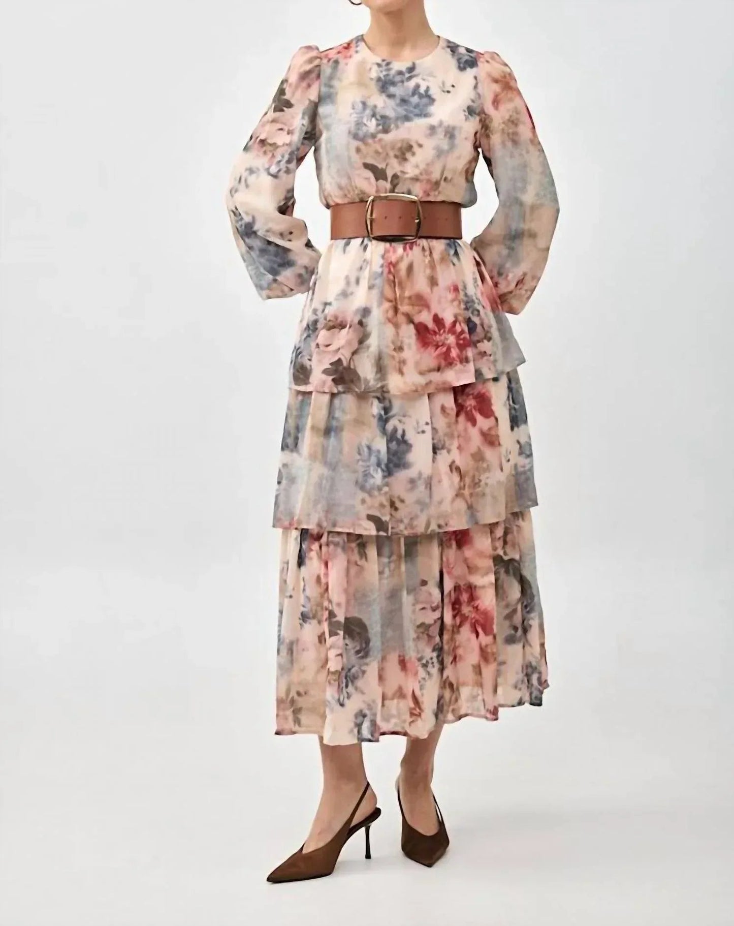 Oina Maxikleid mit Stufenrock und Puffärmeln
