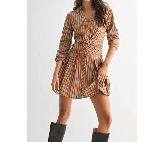 Gestreiftes Kragenkleid