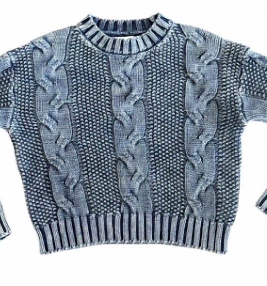 Gestrickter bauchfreier Pullover für Mädchen