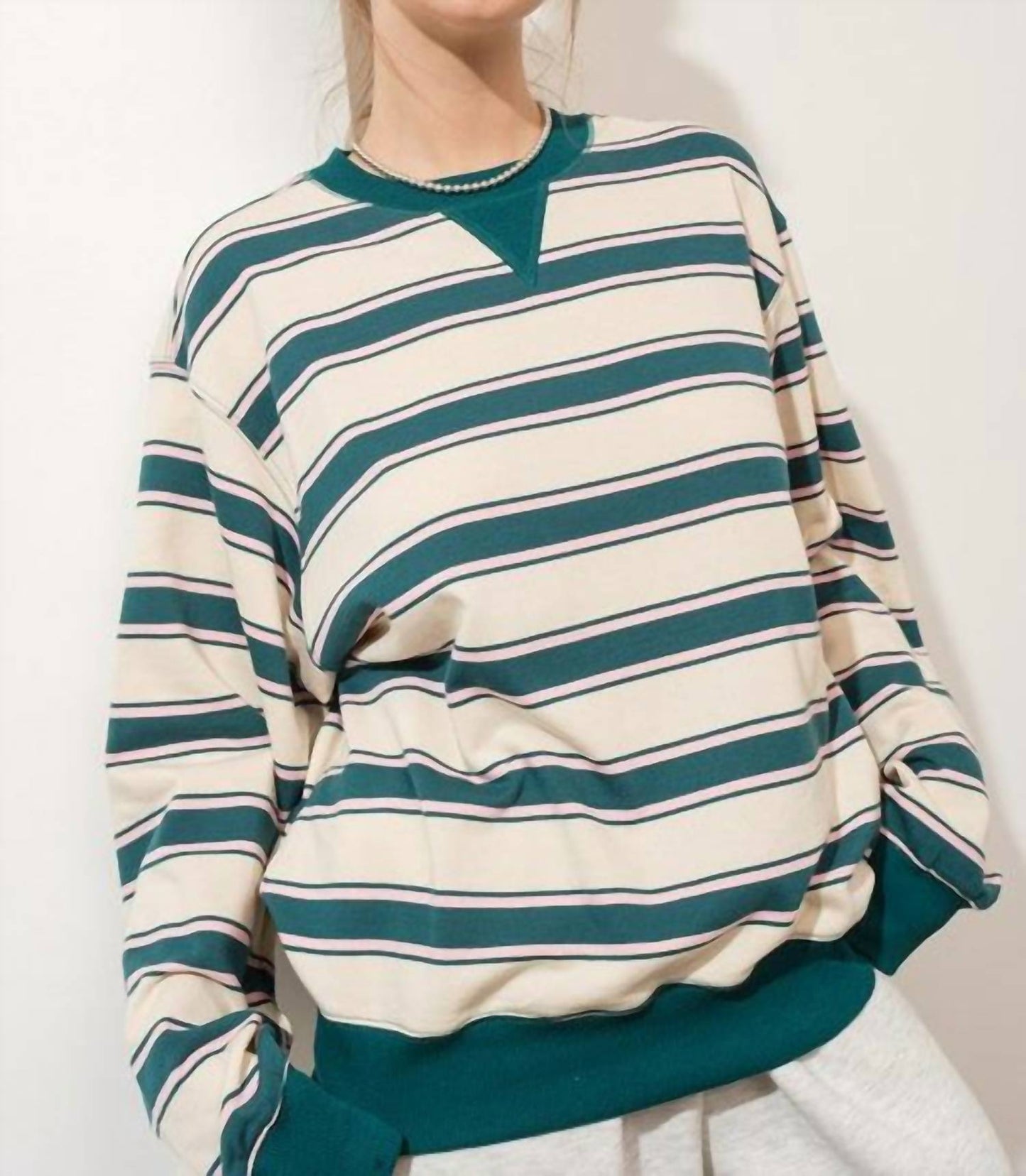 Gestreiftes Retro-Sweatshirt mit Rundhalsausschnitt