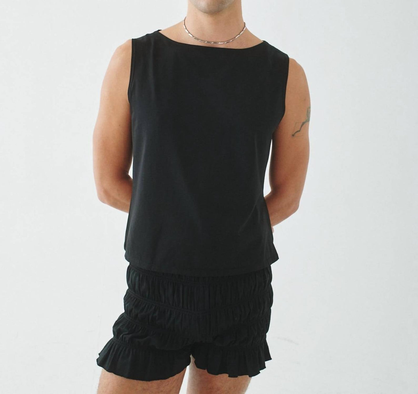 TANKTOP MIT U-BOOT-AUSSCHNITT