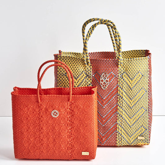 Women's Medium Woven Shoulder Strap Tote Bag